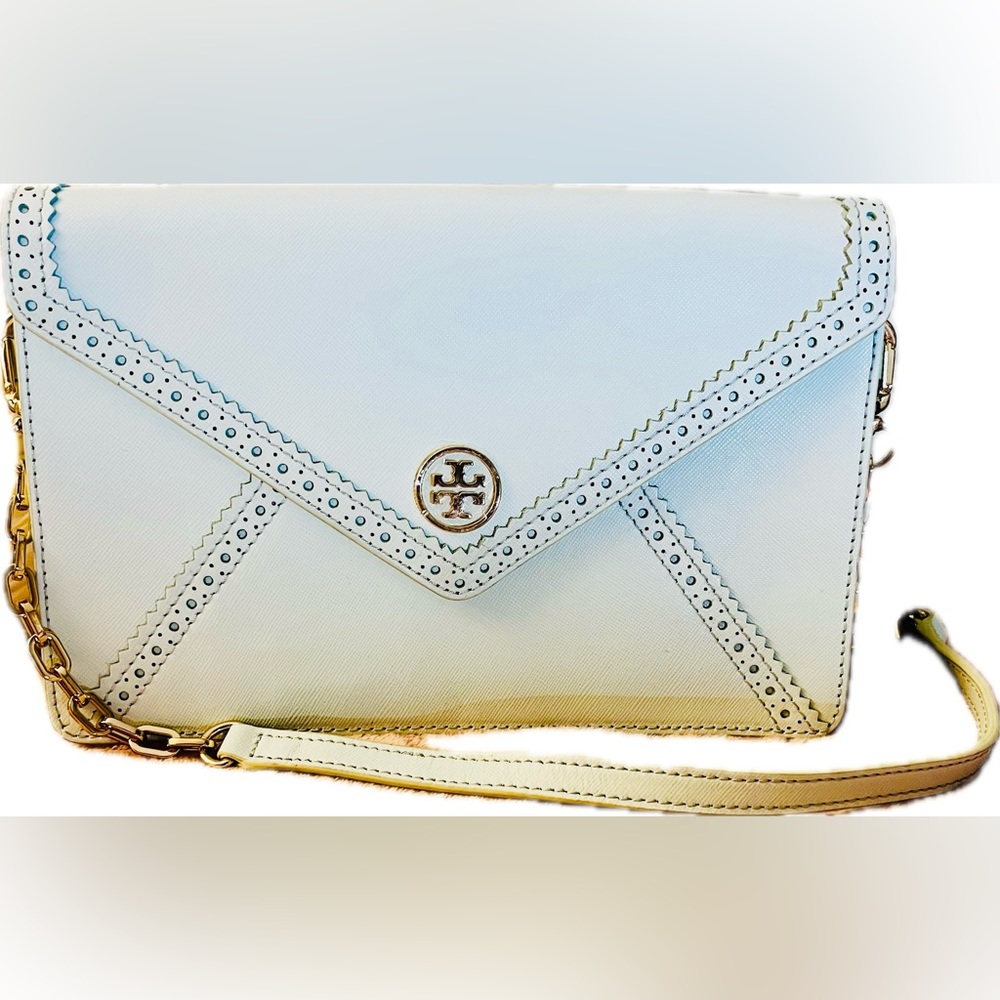 Elegant White Crossbody Bag